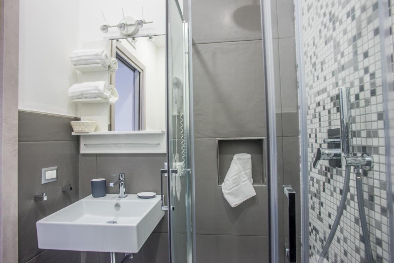 Solarium Al Duomo Rooms By Wonderful Italy Napels Buitenkant foto